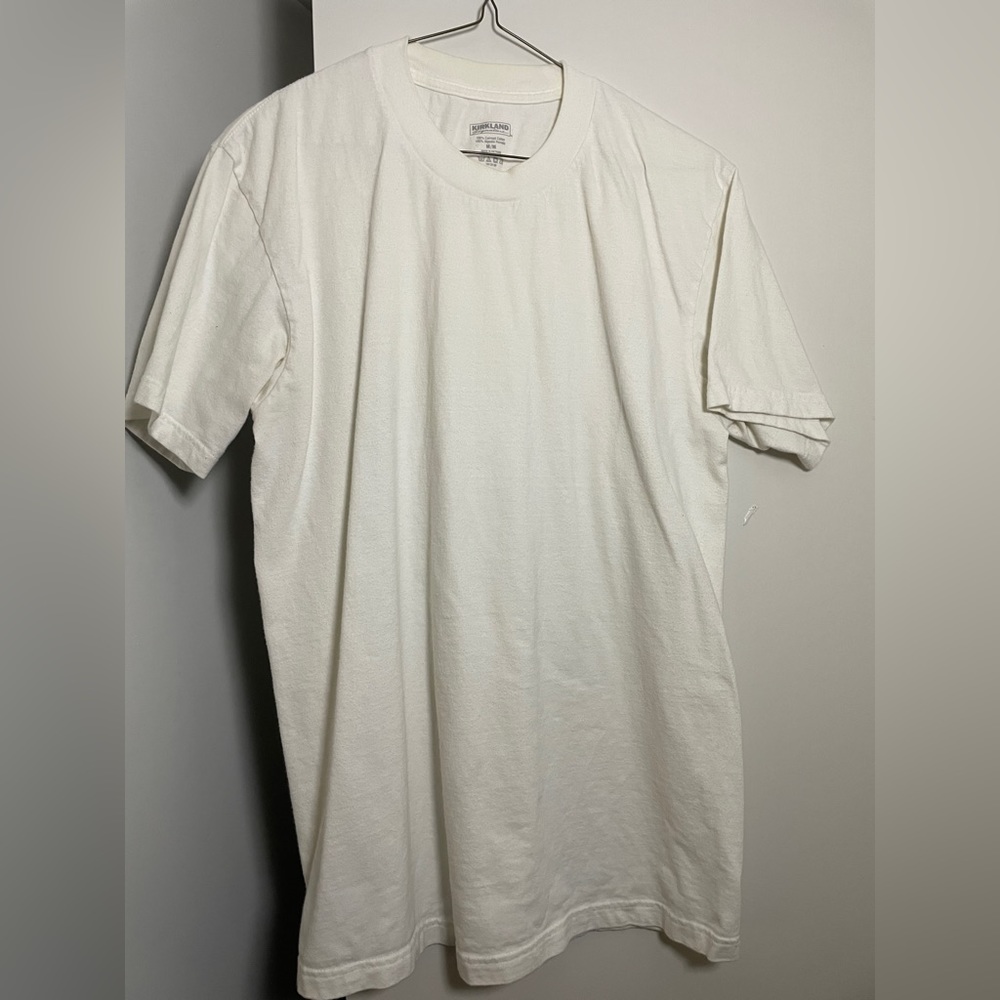 * M white Kirkland undershirt